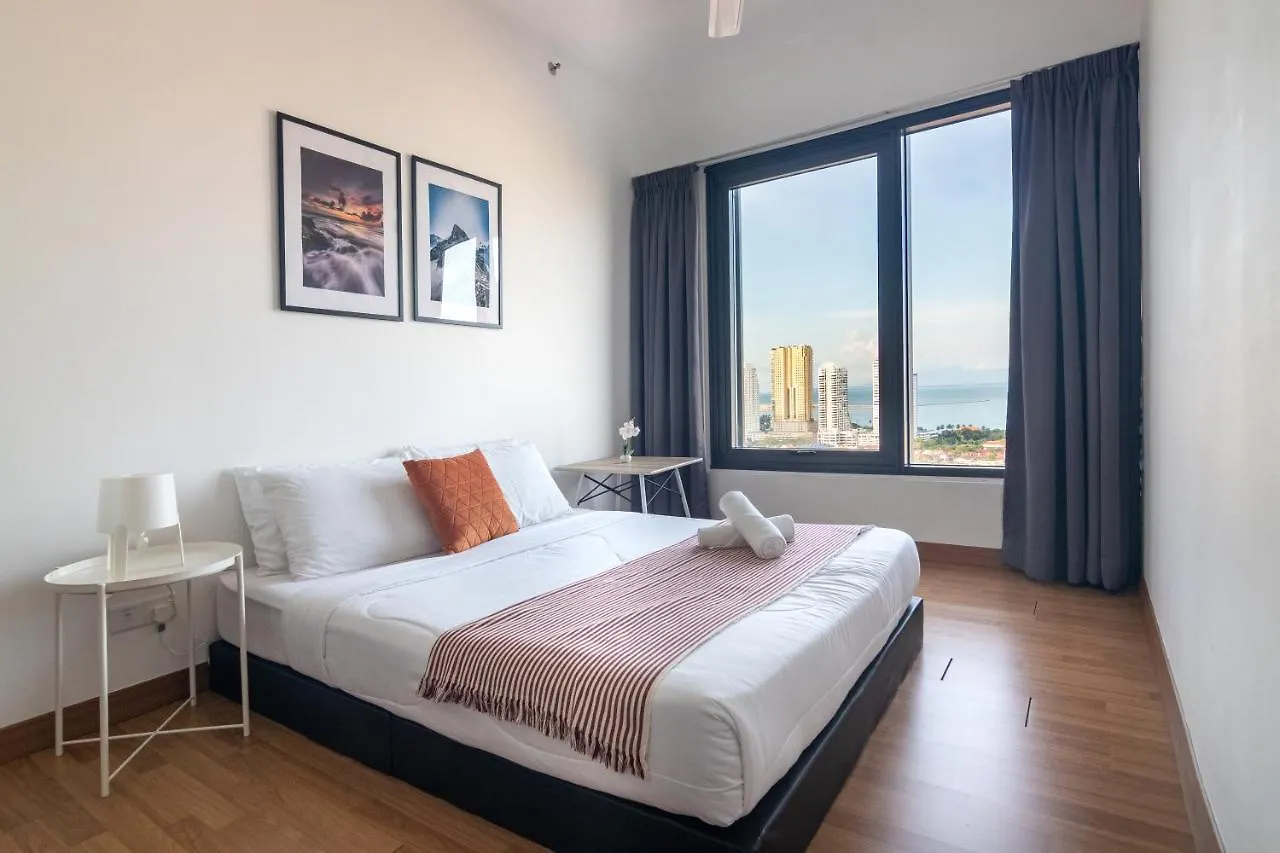 Apartment Tropicana 218 X Airlevate Suites George Town