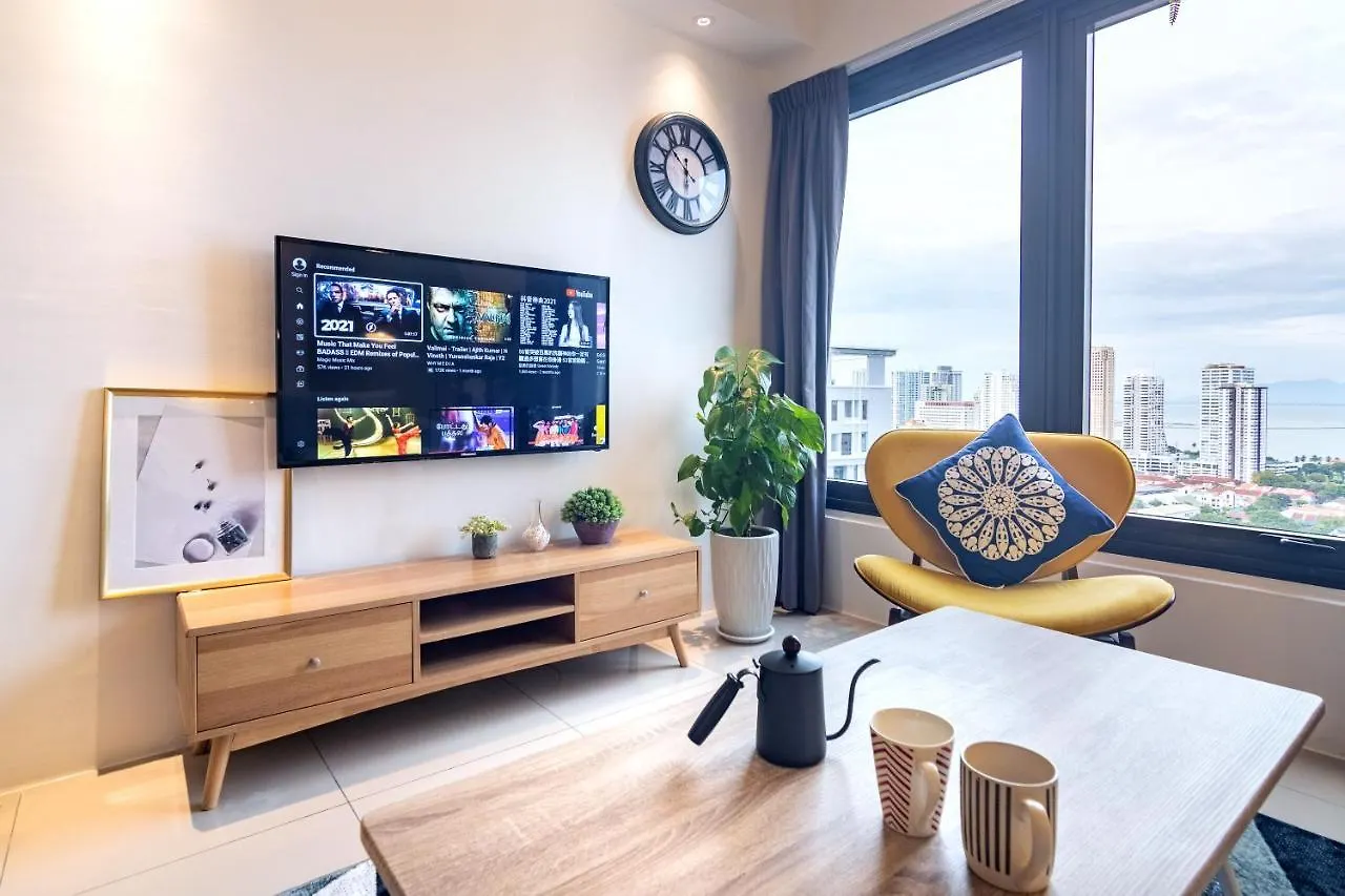 Tropicana 218 X Airlevate Suites George Town Apartment