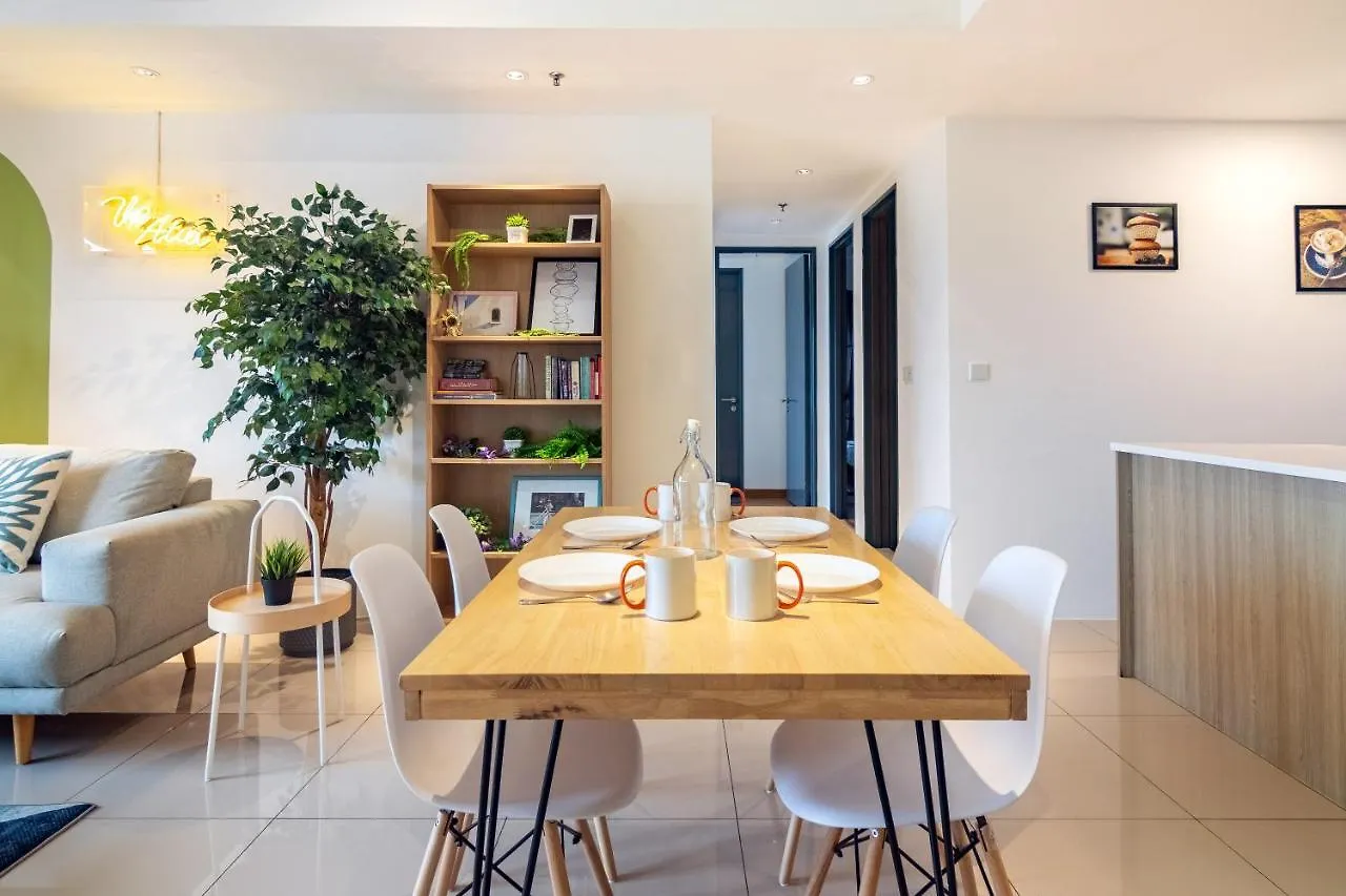 Tropicana 218 X Airlevate Suites Джорджтаун